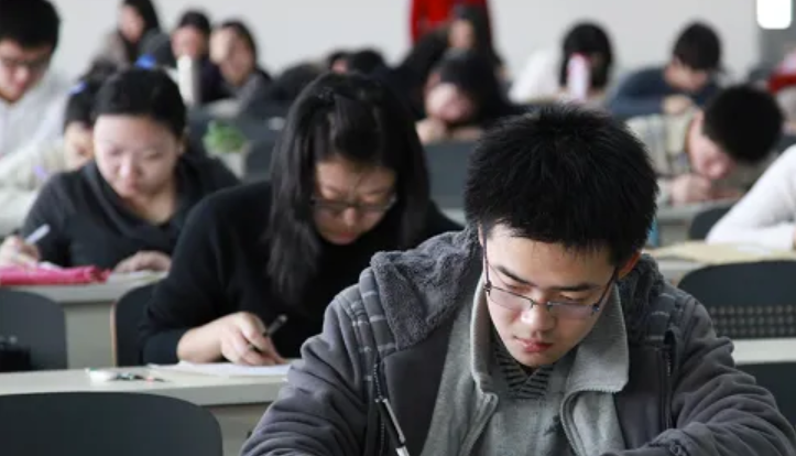 政铭公考:本科考公有希望吗?(图1) 考试公务员.png